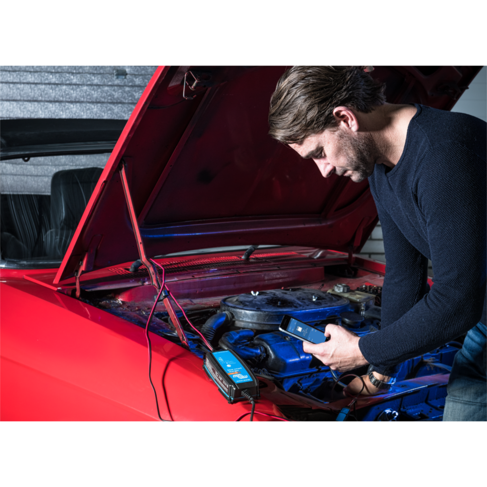 Victron Energy, Blue Smart IP65 Ladegerät 12/5 + DC Steckverbindung