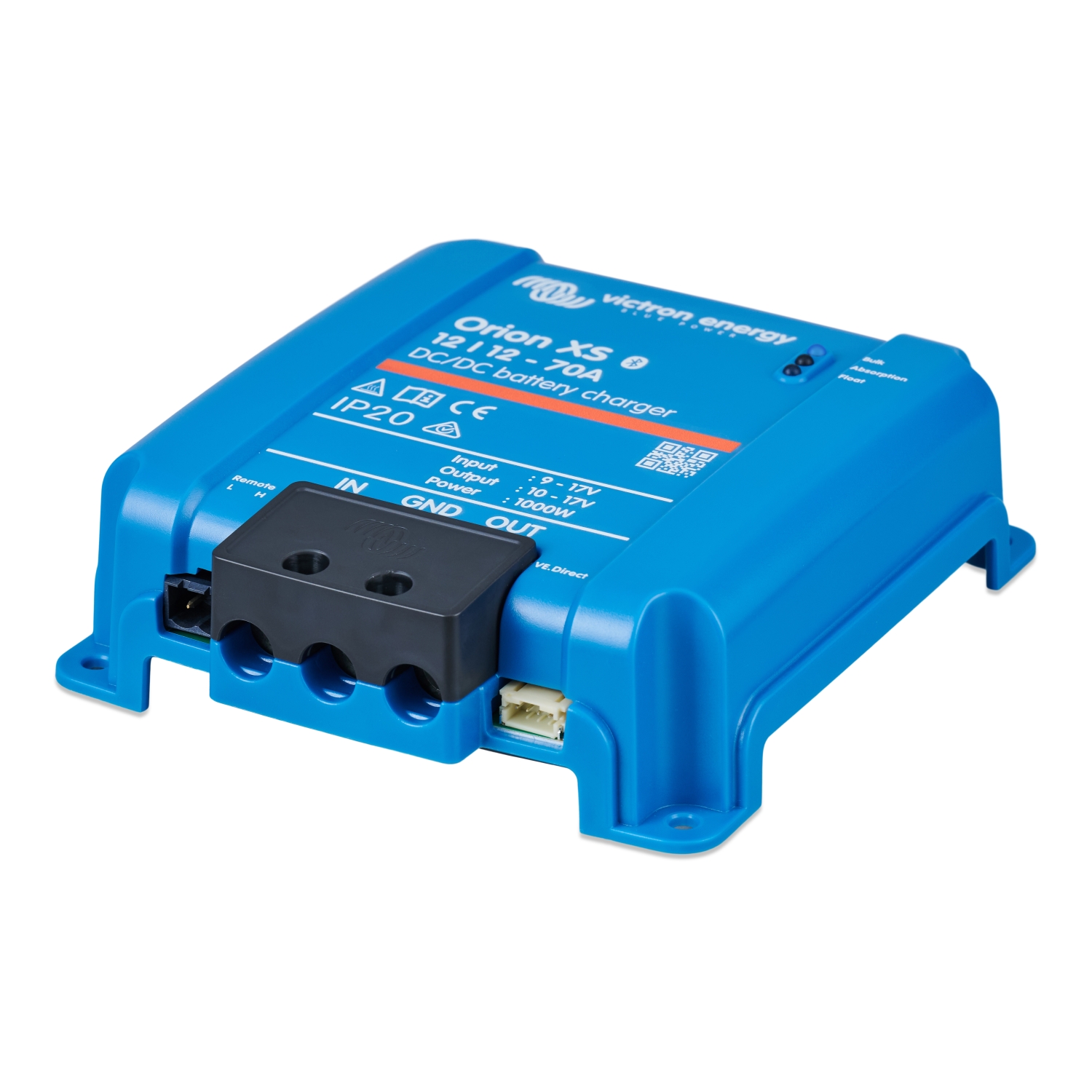 Blauer Victron Energy Orion XS DC/DC-Ladewandler schräg von oben rechts auf weißem Hintergrund. Matte Oberfläche, weiße Aufdrucke: "Victron Energy", "Orion XS", "12|12-70A", "DC/DC battery charger". Schwarzes Anschlussfeld.